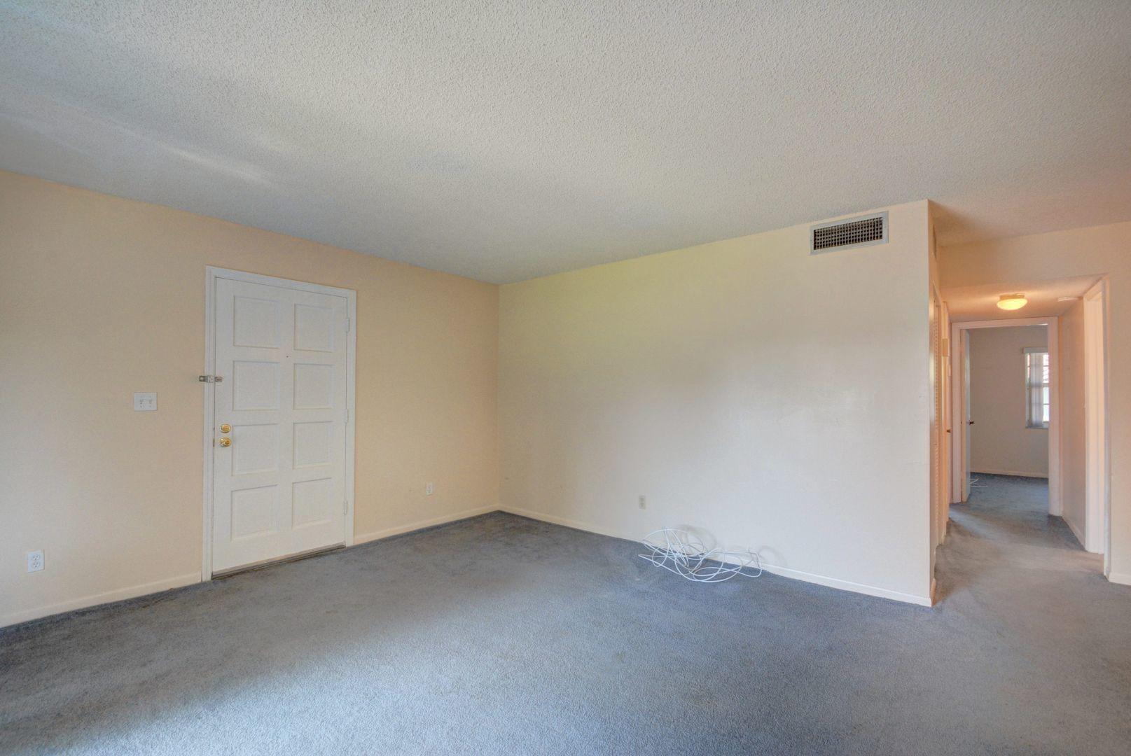 1074 Northwest 13th Street, Unit 273C Boca Raton, FL 33486 - Photo 9 of 27 living room