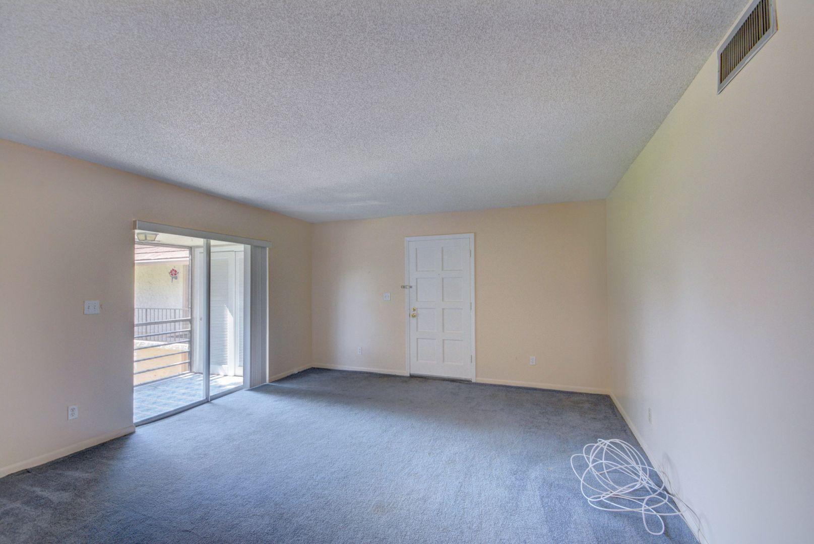 1074 Northwest 13th Street, Unit 273C Boca Raton, FL 33486 - Photo 10 of 27 living room