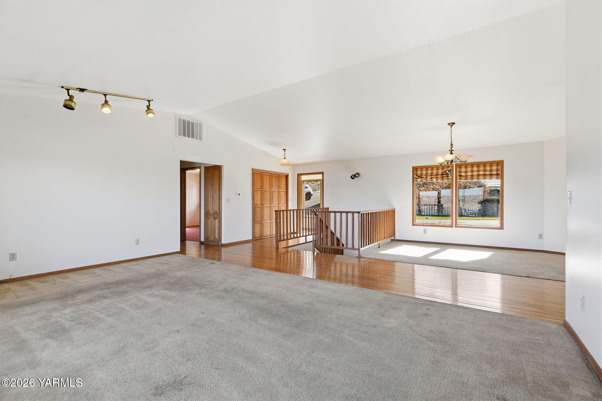 3409 Goodman Road Yakima, WA 98903 - Photo 8 of 34 Cuevas_260309_GoodmanRd_Yakima_14