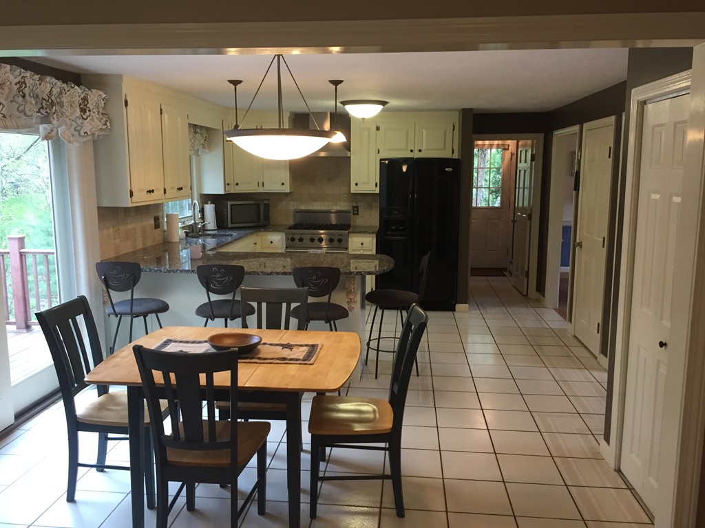 8 Lanthorn Road Northborough, MA 01532 - Photo 4 of 15 Gallery Image 4