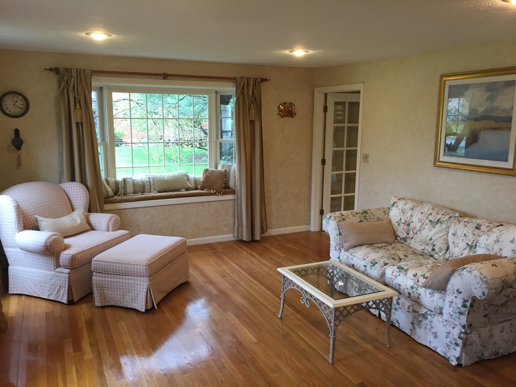 8 Lanthorn Road Northborough, MA 01532 - Photo 5 of 15 Gallery Image 5