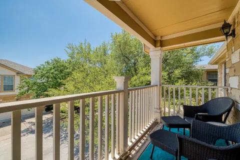 $265,000 | 16100 South Great Oaks Drive, Unit 901, Round Rock, TX 78681
