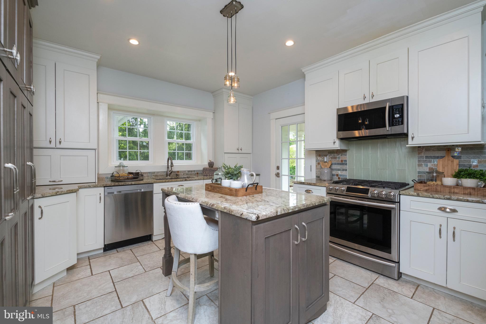 104 Edgewood Road Baltimore, MD 21286 - Photo 13 of 51 Gallery Image 13