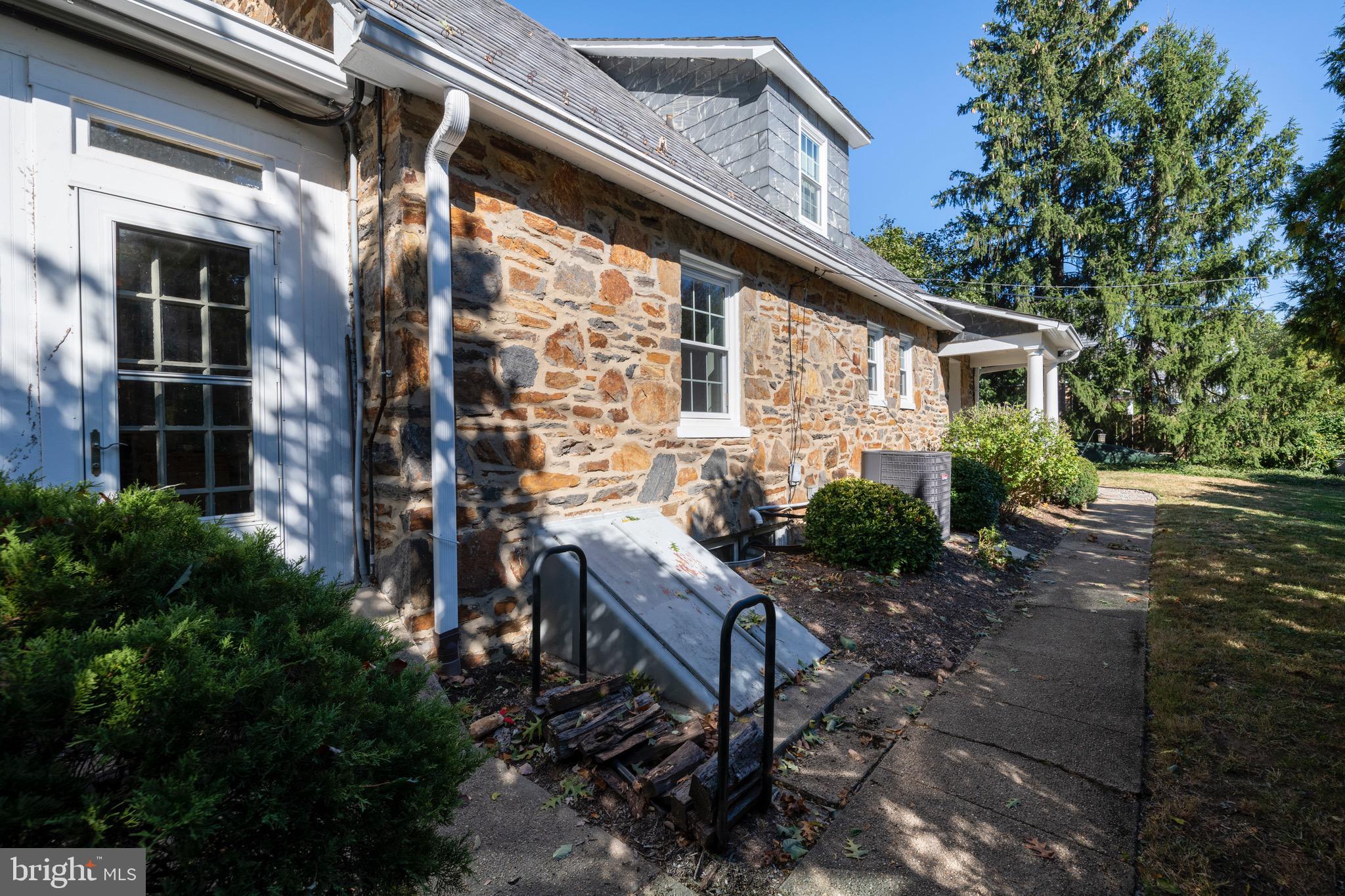 104 Edgewood Road Baltimore, MD 21286 - Photo 49 of 51 Gallery Image 49