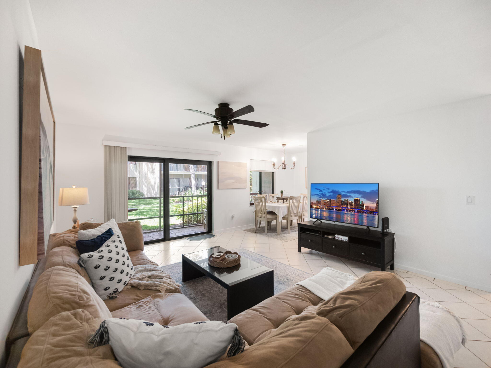 150 Pineview Road, Unit J2 Jupiter, FL 33469 - Photo 5 of 20 5-web-or-mls-004