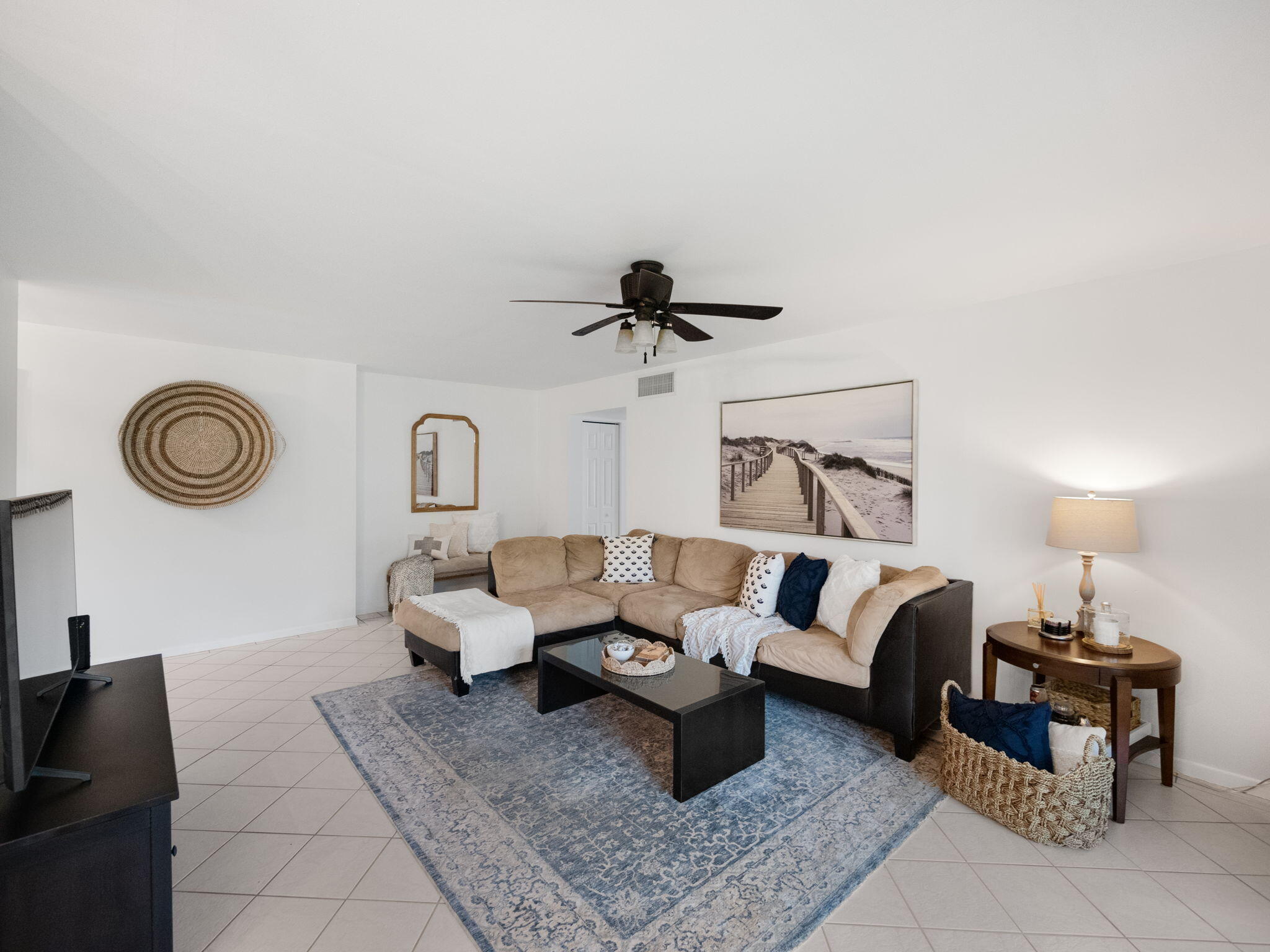 150 Pineview Road, Unit J2 Jupiter, FL 33469 - Photo 6 of 20 6-web-or-mls-005