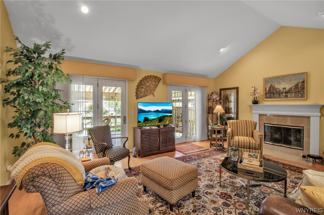 998 North Forest Road Amherst, NY 14221 - Photo 20 of 43