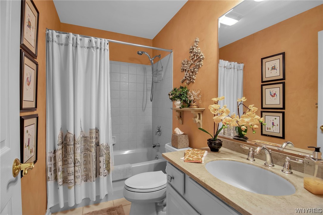 998 North Forest Road Amherst, NY 14221 - Photo 22 of 43