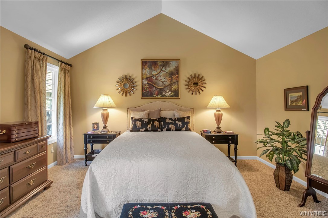 998 North Forest Road Amherst, NY 14221 - Photo 26 of 43