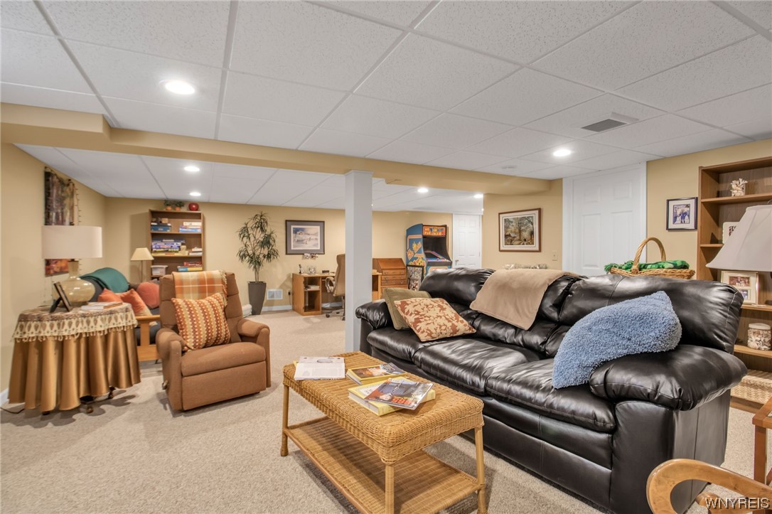 998 North Forest Road Amherst, NY 14221 - Photo 32 of 43