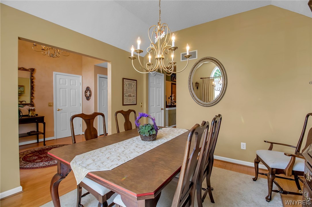 998 North Forest Road Amherst, NY 14221 - Photo 8 of 43