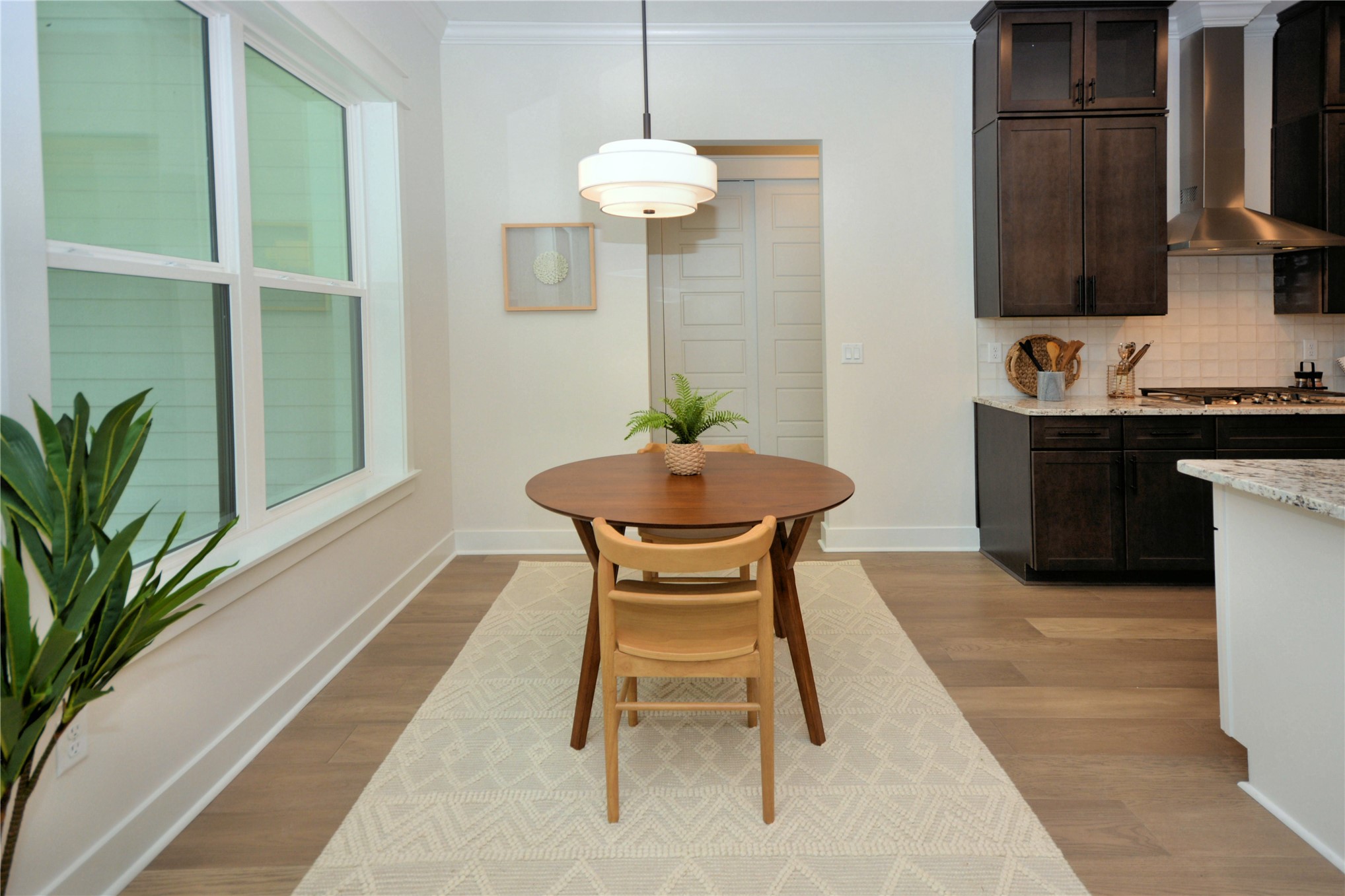 2646 Bailey Road Fernandina Beach, FL 32034 - Photo 16 of 42 a dining room with furniture and window