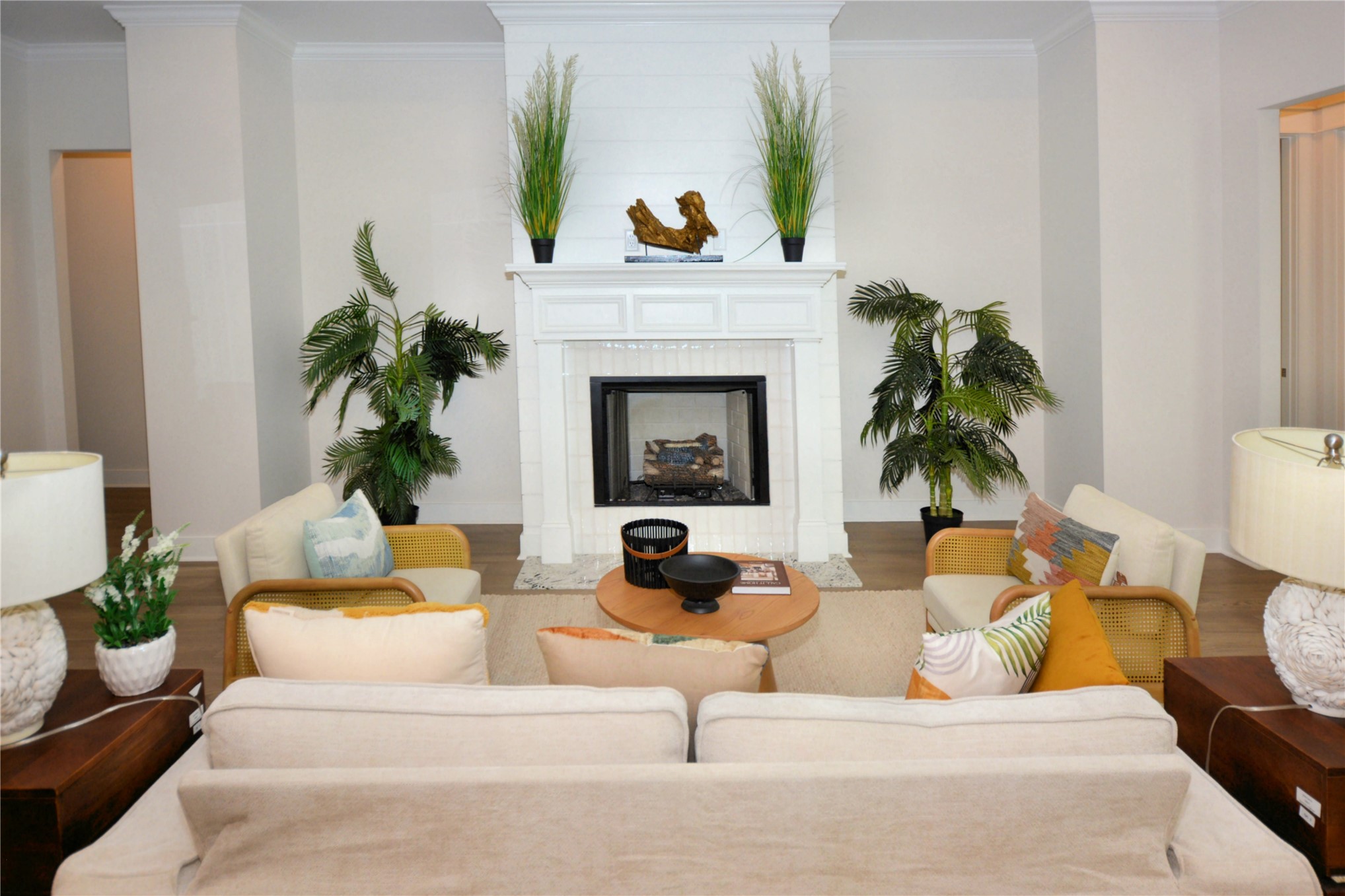 2646 Bailey Road Fernandina Beach, FL 32034 - Photo 18 of 42 a living room with furniture and a fireplace