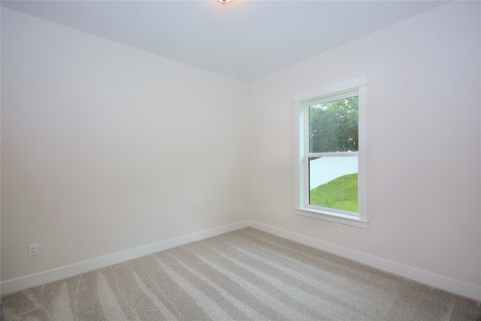 2646 Bailey Road Fernandina Beach, FL 32034 - Photo 33 of 42 a view of an empty room with a window