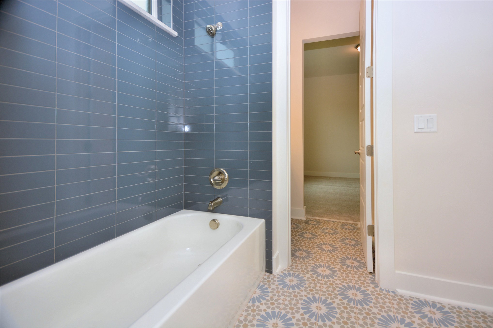 2646 Bailey Road Fernandina Beach, FL 32034 - Photo 40 of 42 a bathroom with a bathtub and shower
