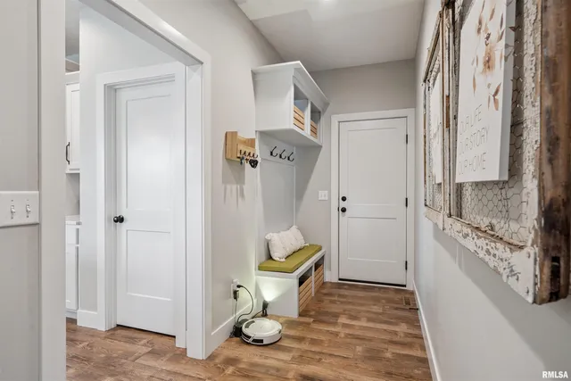 $499,000 | 783 Sweet Wood Lane, Blue Grass, IA 52726