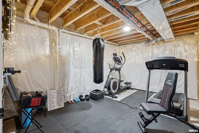 $499,000 | 783 Sweet Wood Lane, Blue Grass, IA 52726