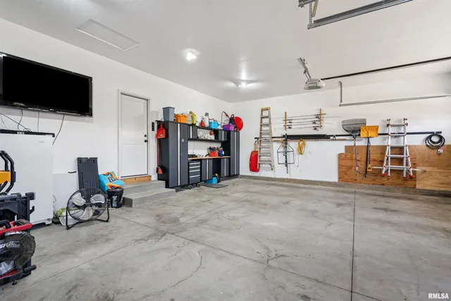 $499,000 | 783 Sweet Wood Lane, Blue Grass, IA 52726