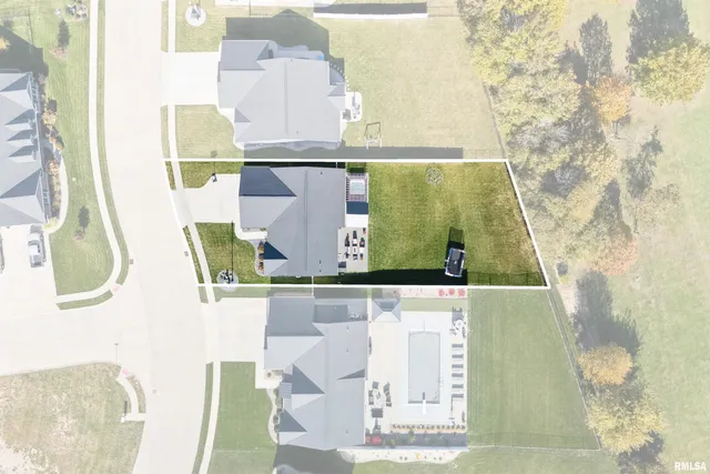 $499,000 | 783 Sweet Wood Lane, Blue Grass, IA 52726