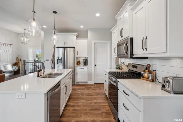 $499,000 | 783 Sweet Wood Lane, Blue Grass, IA 52726