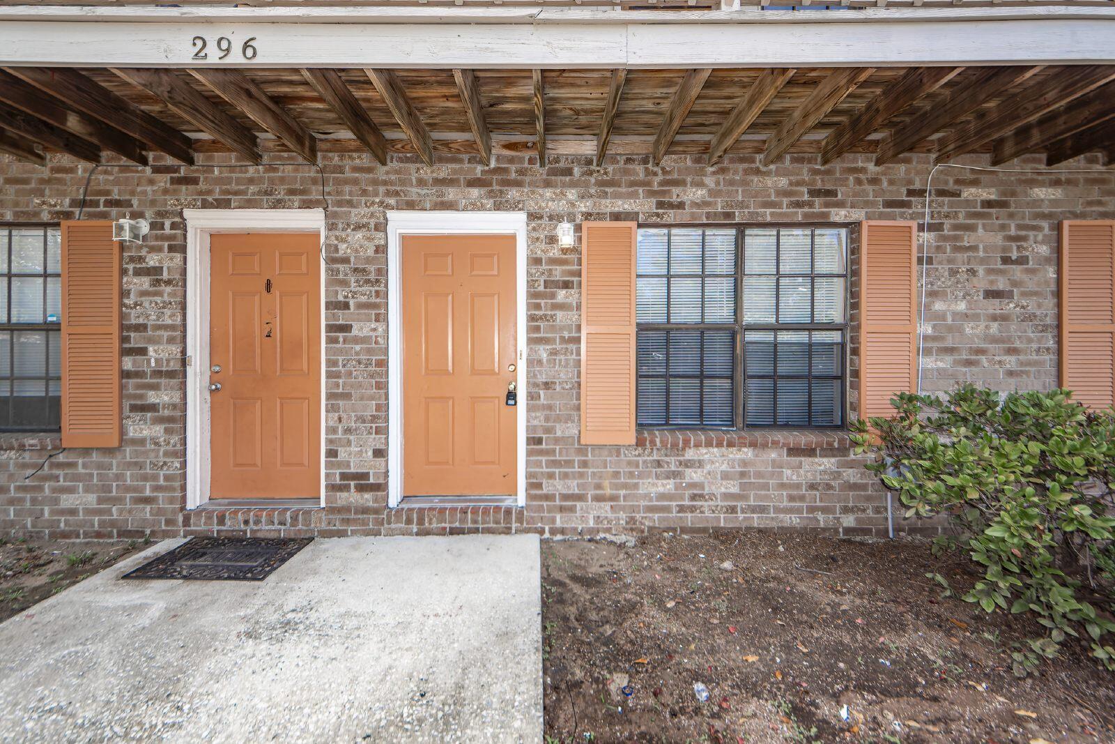 296 Fleming Road, Unit C Charleston, SC 29412 - Photo 2 of 15 large (14)