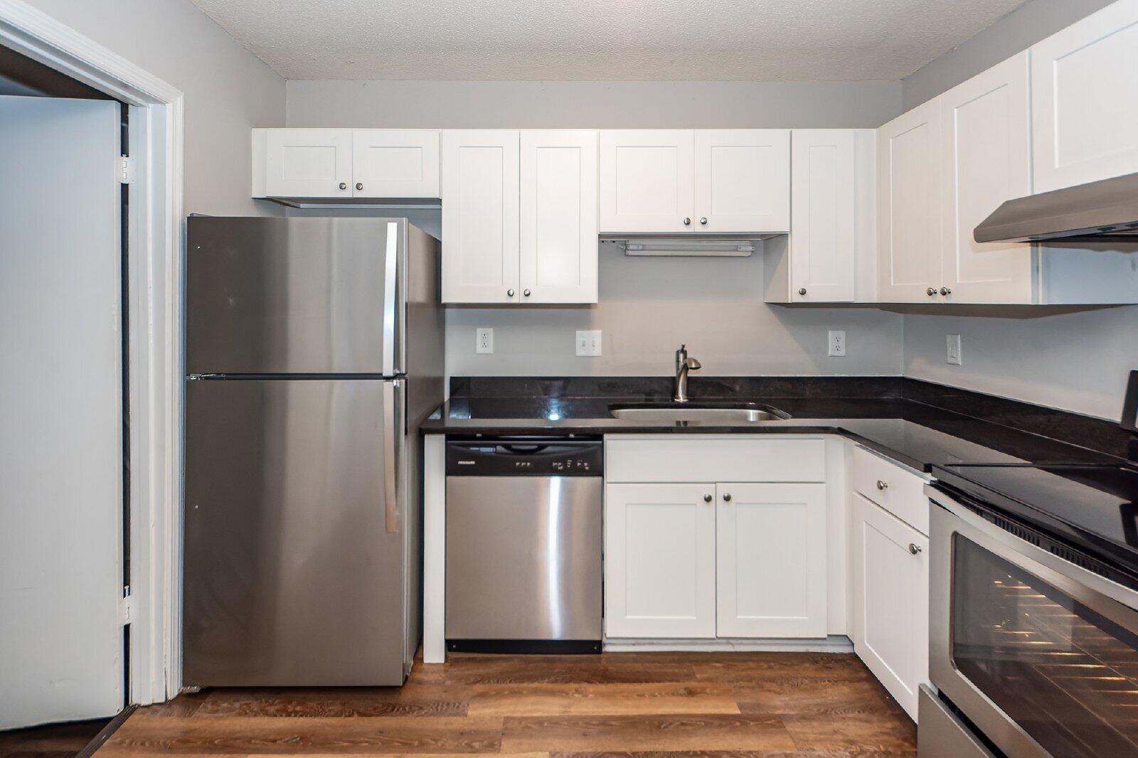 296 Fleming Road, Unit C Charleston, SC 29412 - Photo 6 of 15 large (9)