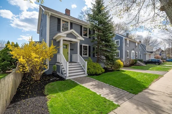 $799,000 | 135 Essex Street, Beverly, MA 01915