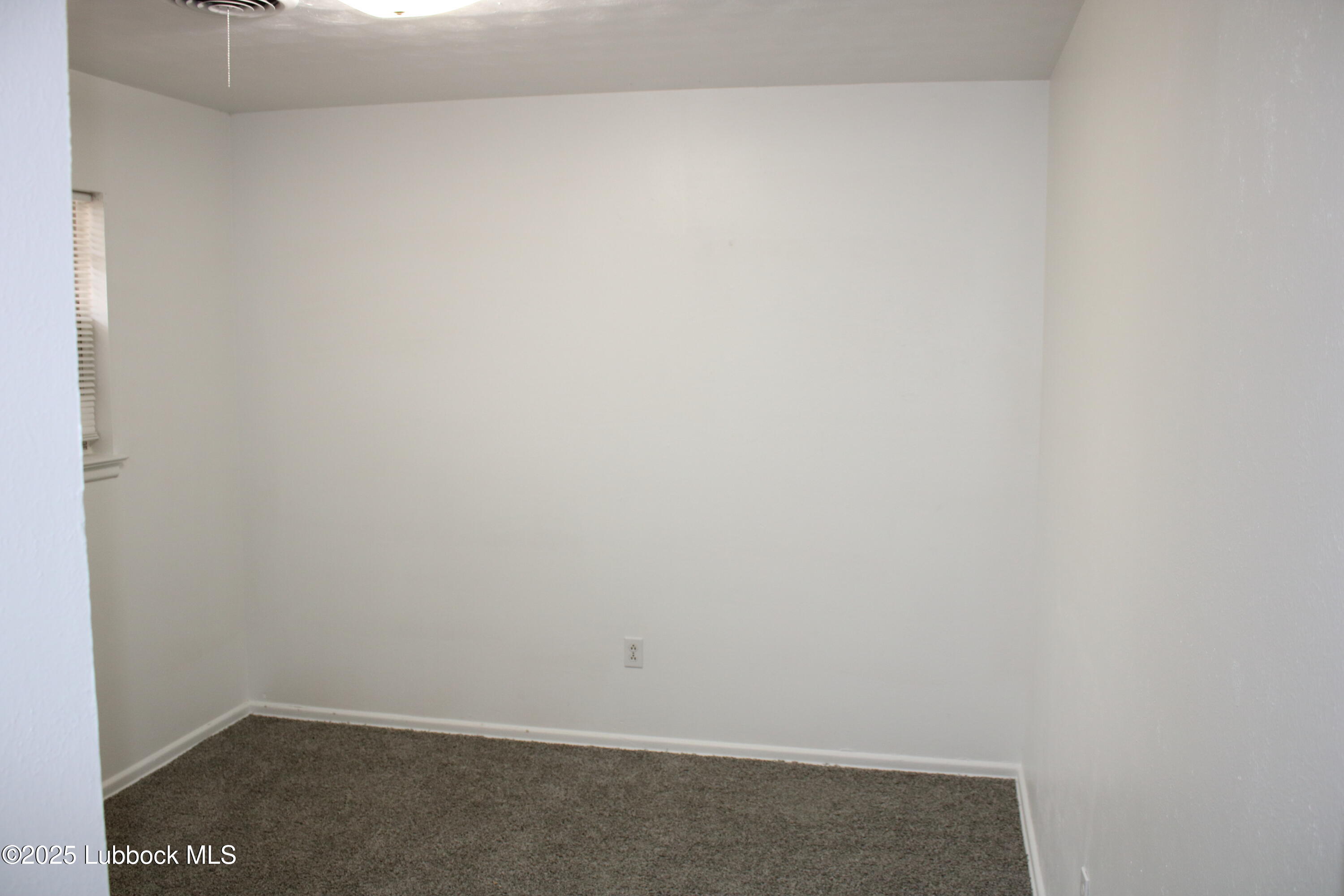 5503 36th Street Lubbock, TX 79407 - Photo 19 of 22 a view of small space