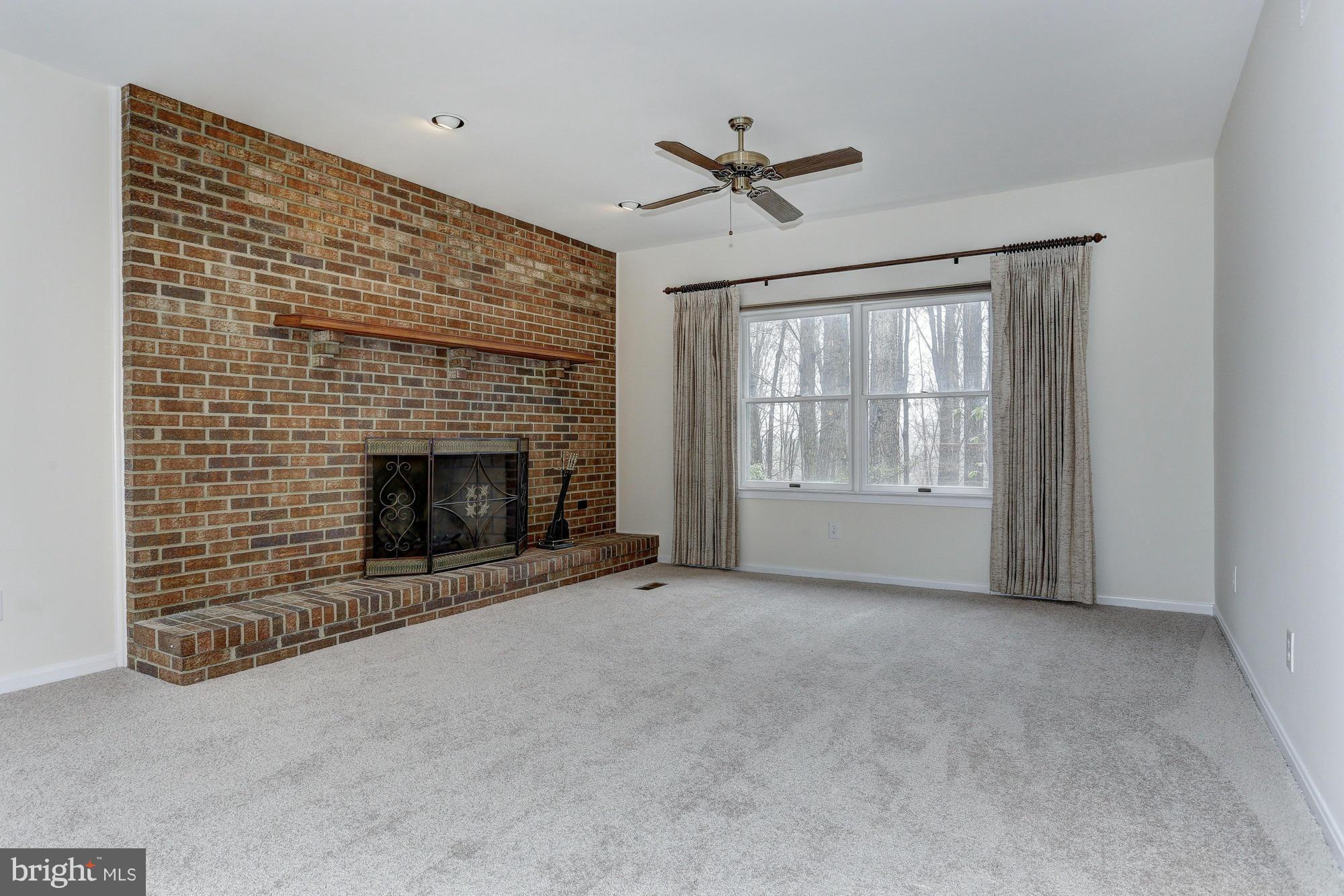 13654 Highland Road Clarksville, MD 21029 - Photo 11 of 30 Family Room