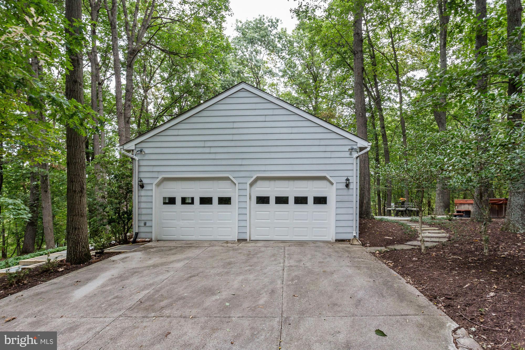 13654 Highland Road Clarksville, MD 21029 - Photo 28 of 30 2 Car Attached Garage