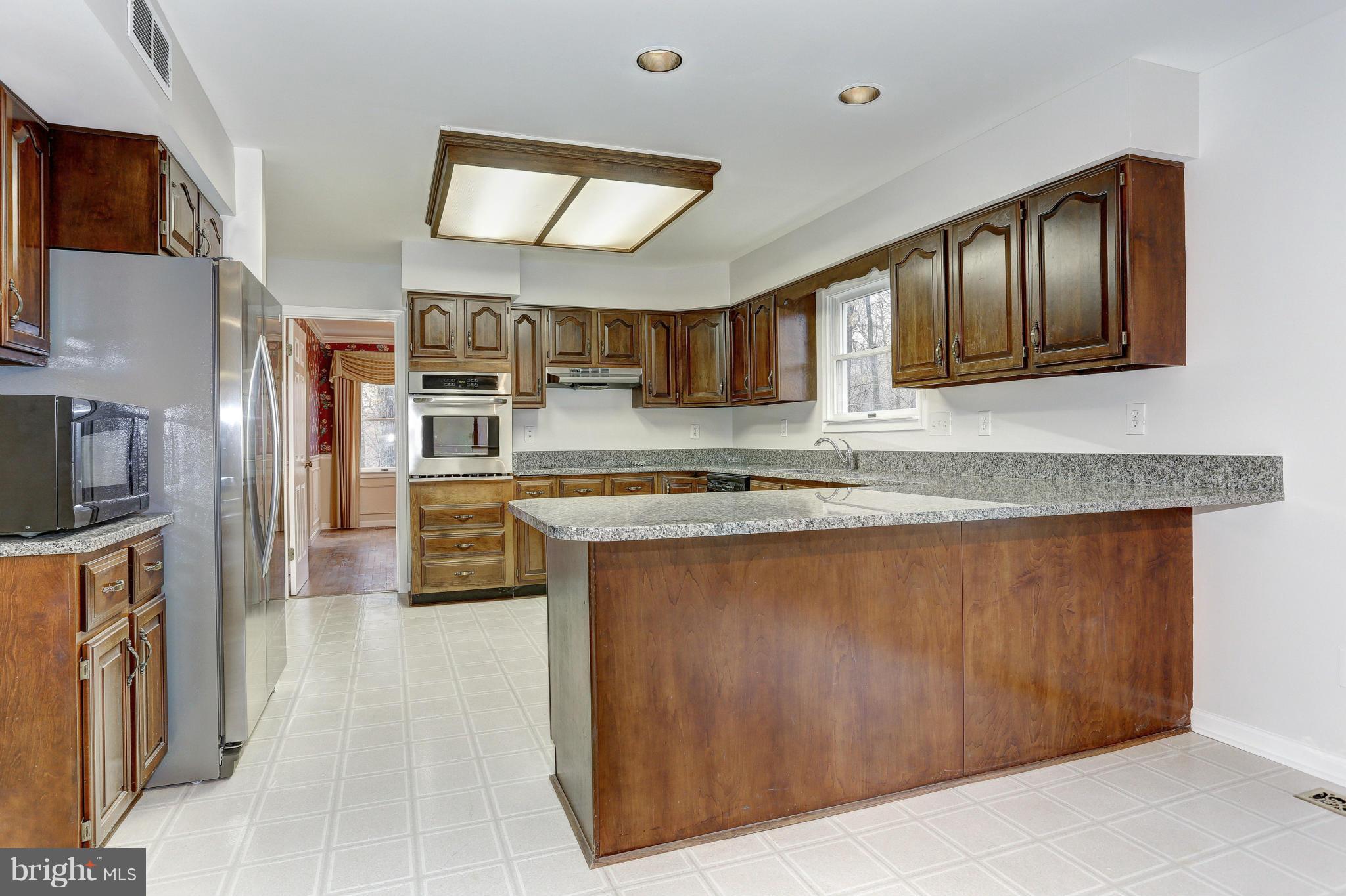 13654 Highland Road Clarksville, MD 21029 - Photo 9 of 30 Kitchen
