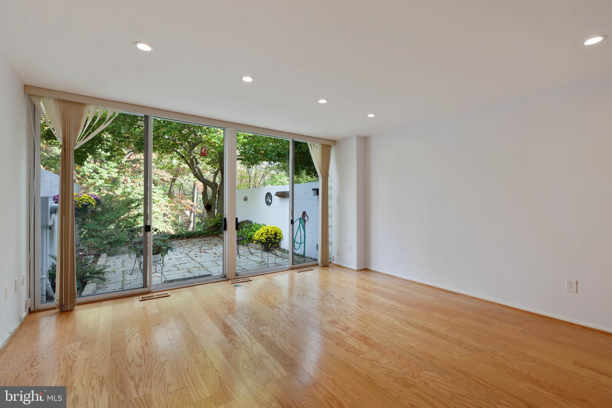 11520 Hickory Cluster Reston, VA 20190 - Photo 13 of 34 Recessed lighting on main floors