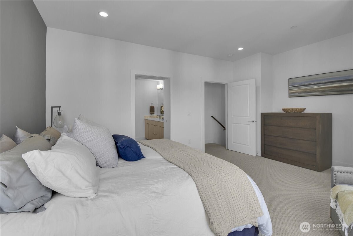 9615 Northeast 183rd Street, Unit D Bothell, WA 98011 - Photo 15 of 31 Gallery Image 15