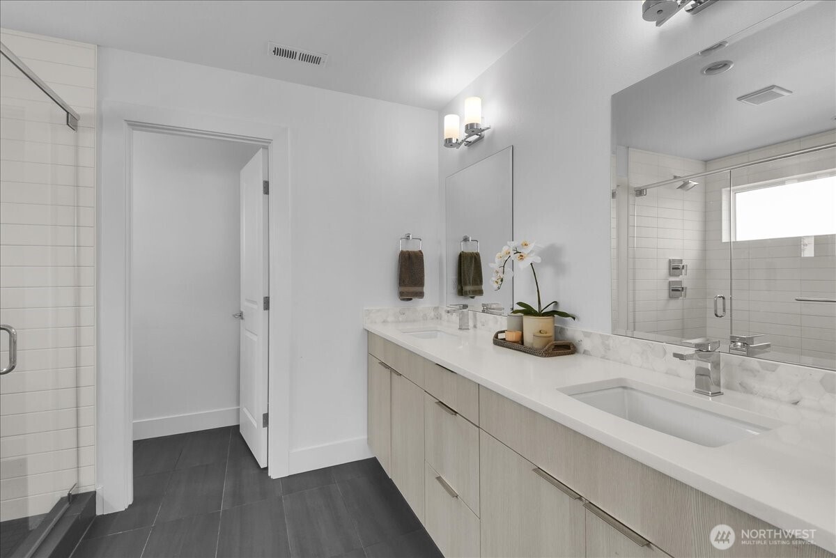 9615 Northeast 183rd Street, Unit D Bothell, WA 98011 - Photo 16 of 31 Gallery Image 16