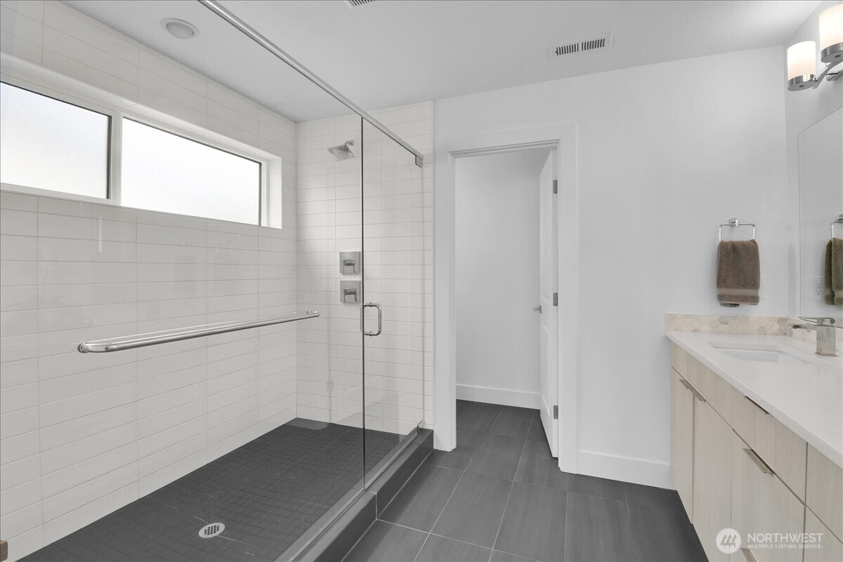9615 Northeast 183rd Street, Unit D Bothell, WA 98011 - Photo 17 of 31 Gallery Image 17