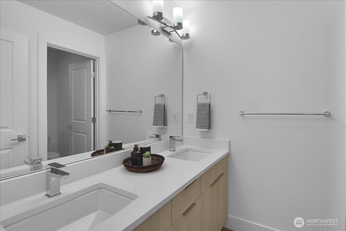 9615 Northeast 183rd Street, Unit D Bothell, WA 98011 - Photo 19 of 31 Gallery Image 19