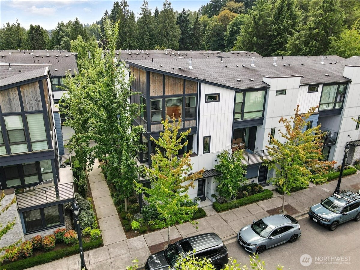 9615 Northeast 183rd Street, Unit D Bothell, WA 98011 - Photo 27 of 31 Gallery Image 27