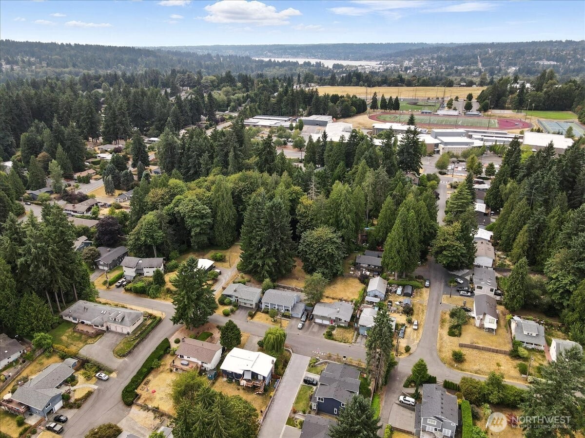 9615 Northeast 183rd Street, Unit D Bothell, WA 98011 - Photo 29 of 31 Gallery Image 29