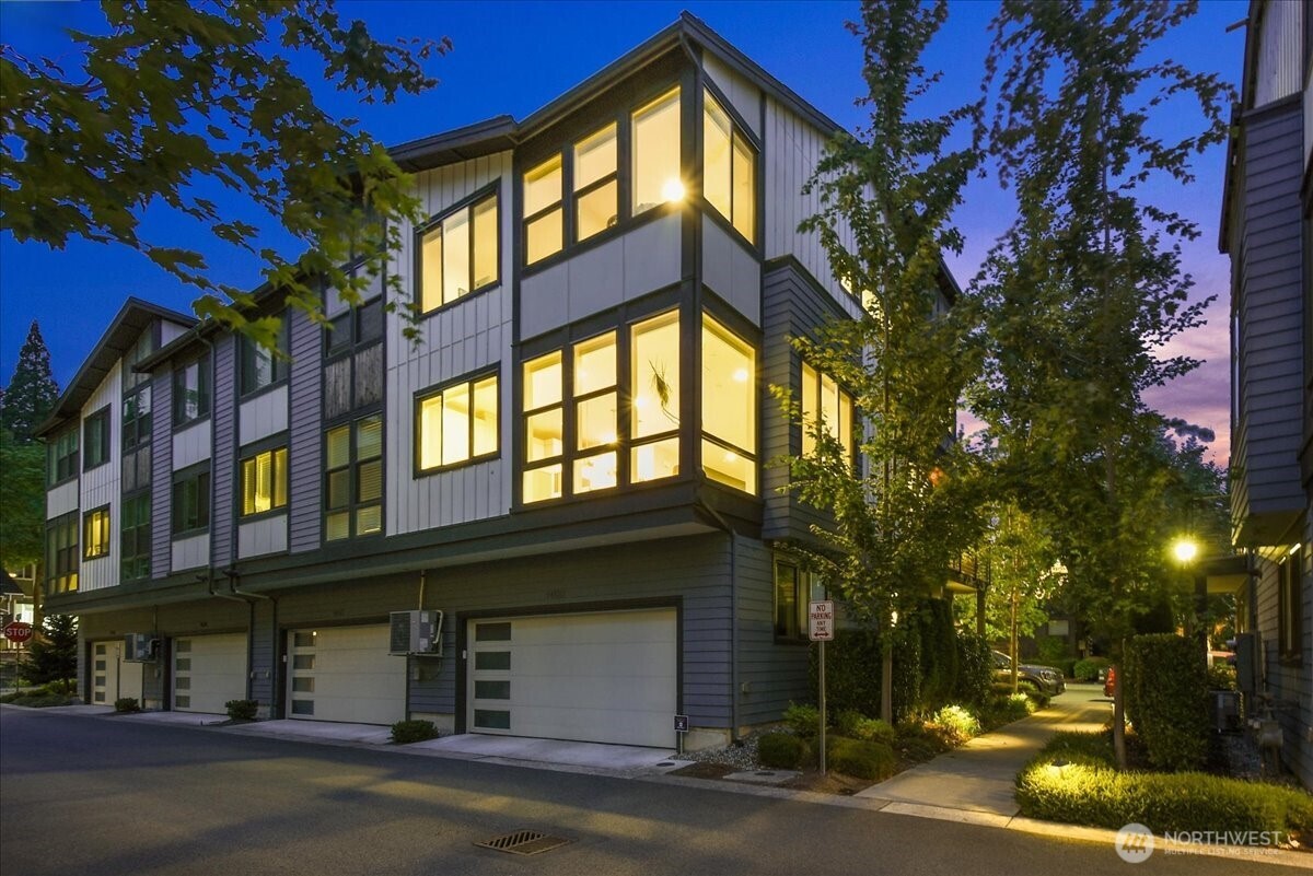 9615 Northeast 183rd Street, Unit D Bothell, WA 98011 - Photo 3 of 31 Gallery Image 3