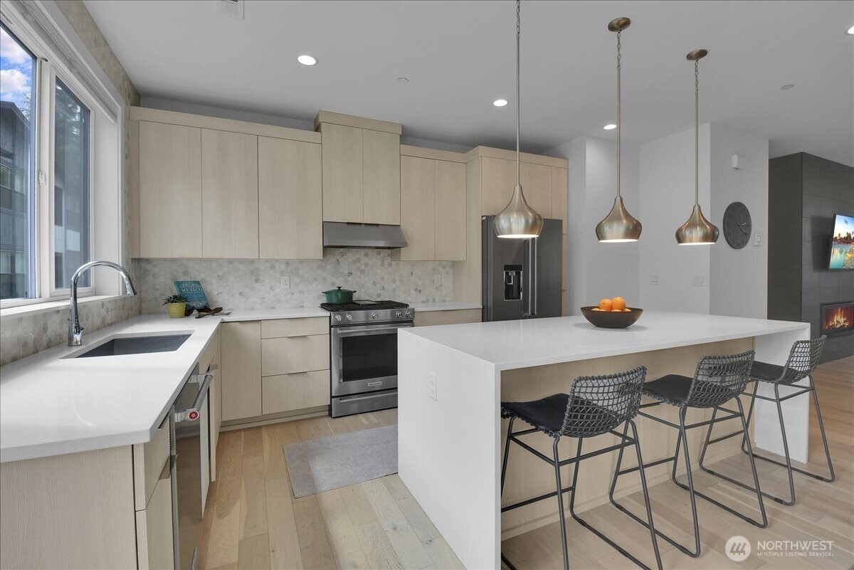 9615 Northeast 183rd Street, Unit D Bothell, WA 98011 - Photo 10 of 31 Gallery Image 10