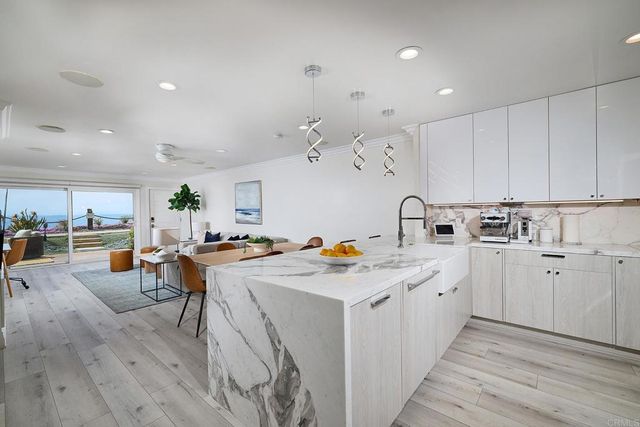 $1,805,000 | 435 South Sierra Avenue, Unit 118, Solana Beach, CA 92075