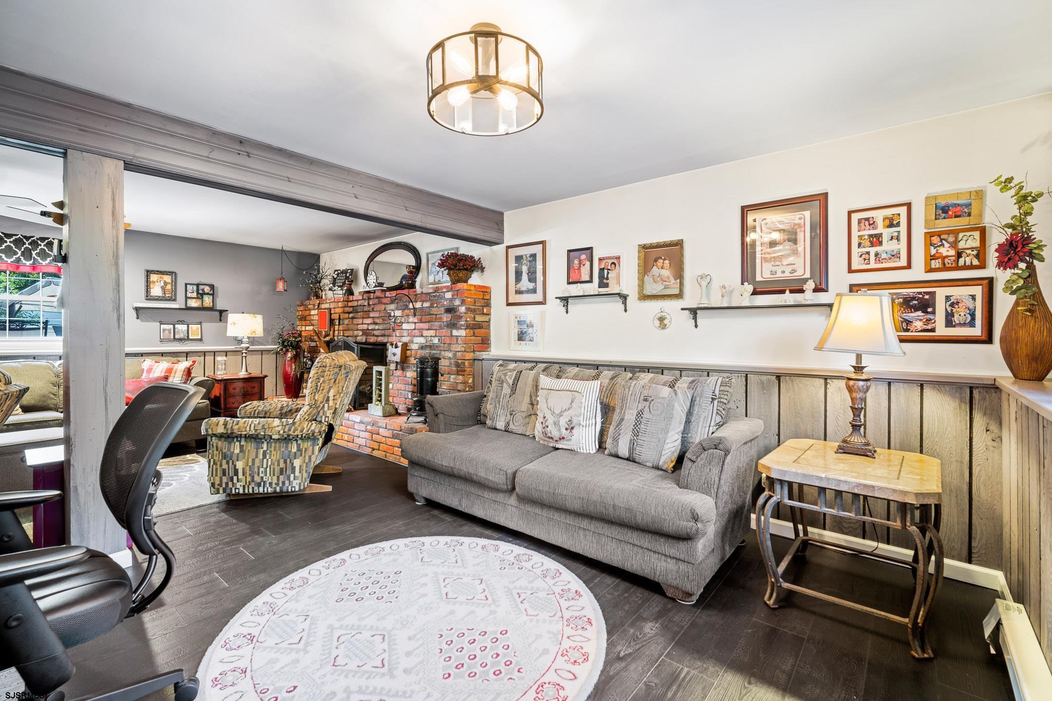 1326 Elwood Road Hammonton, NJ 08037 - Photo 10 of 36 a living room with furniture flowerpot and wooden floor