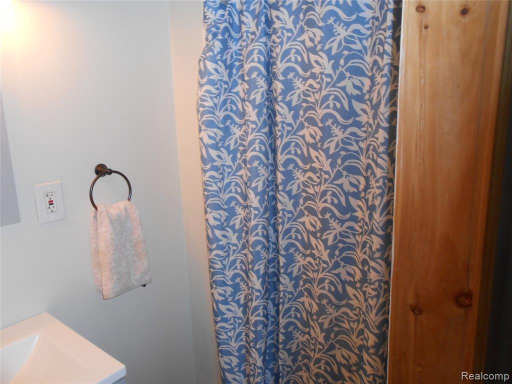 249 North Gates Road Sandusky, MI 48471 - Photo 24 of 33