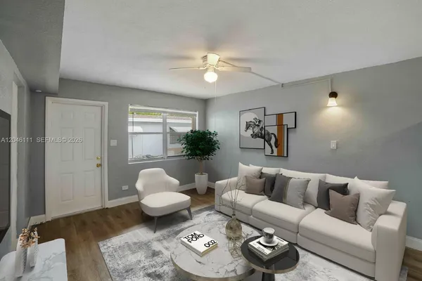 $1,950 | 817 Northwest 12th Avenue, Unit 2, Fort Lauderdale, FL 33311
