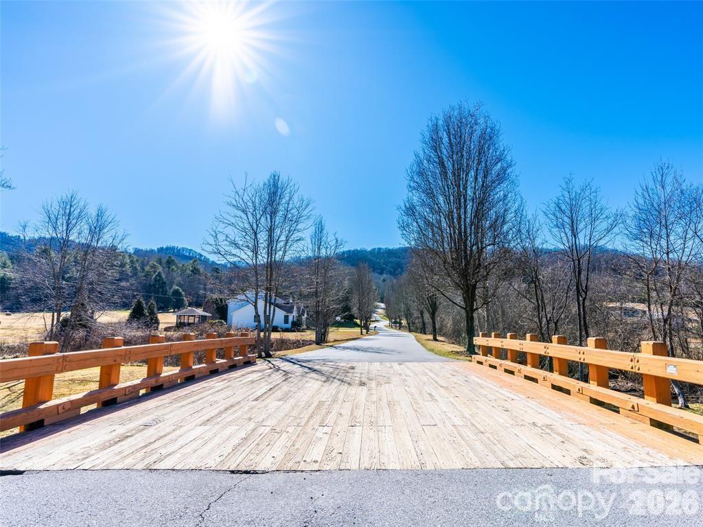 19-20 Riva Ridge Drive, Unit 26/34 Fairview, NC 28730 - Photo 11 of 15