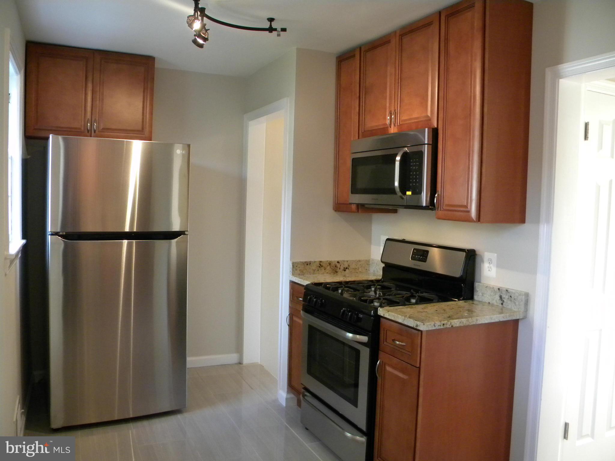 5022 Nantucket Road College Park, MD 20740 - Photo 3 of 30 Kitchen