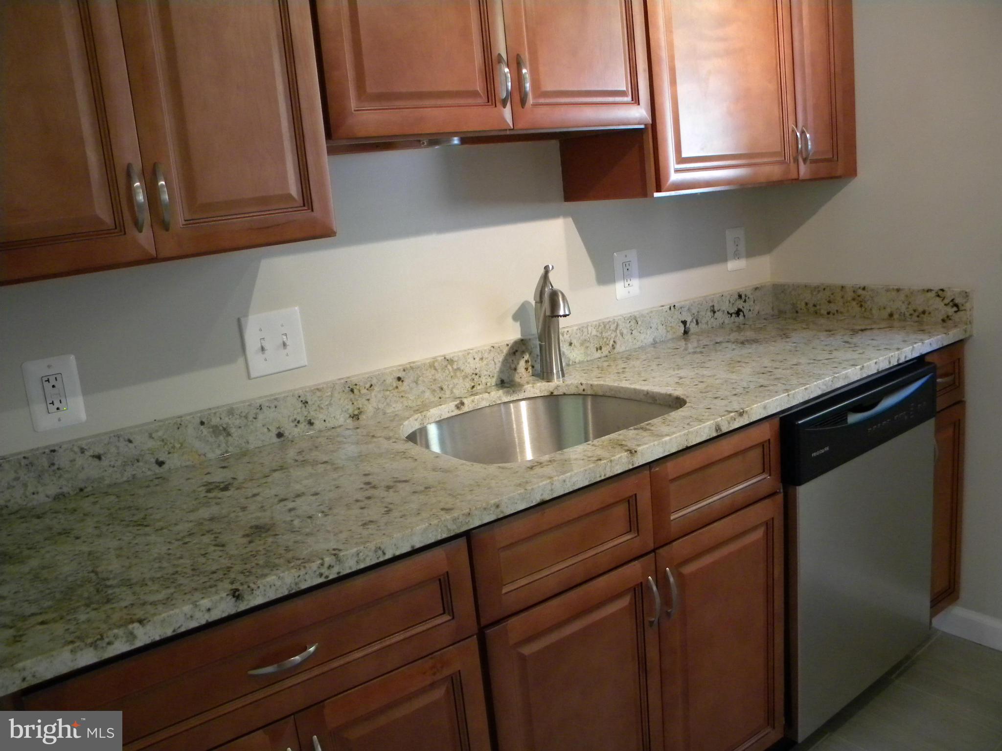 5022 Nantucket Road College Park, MD 20740 - Photo 4 of 30 Kitchen