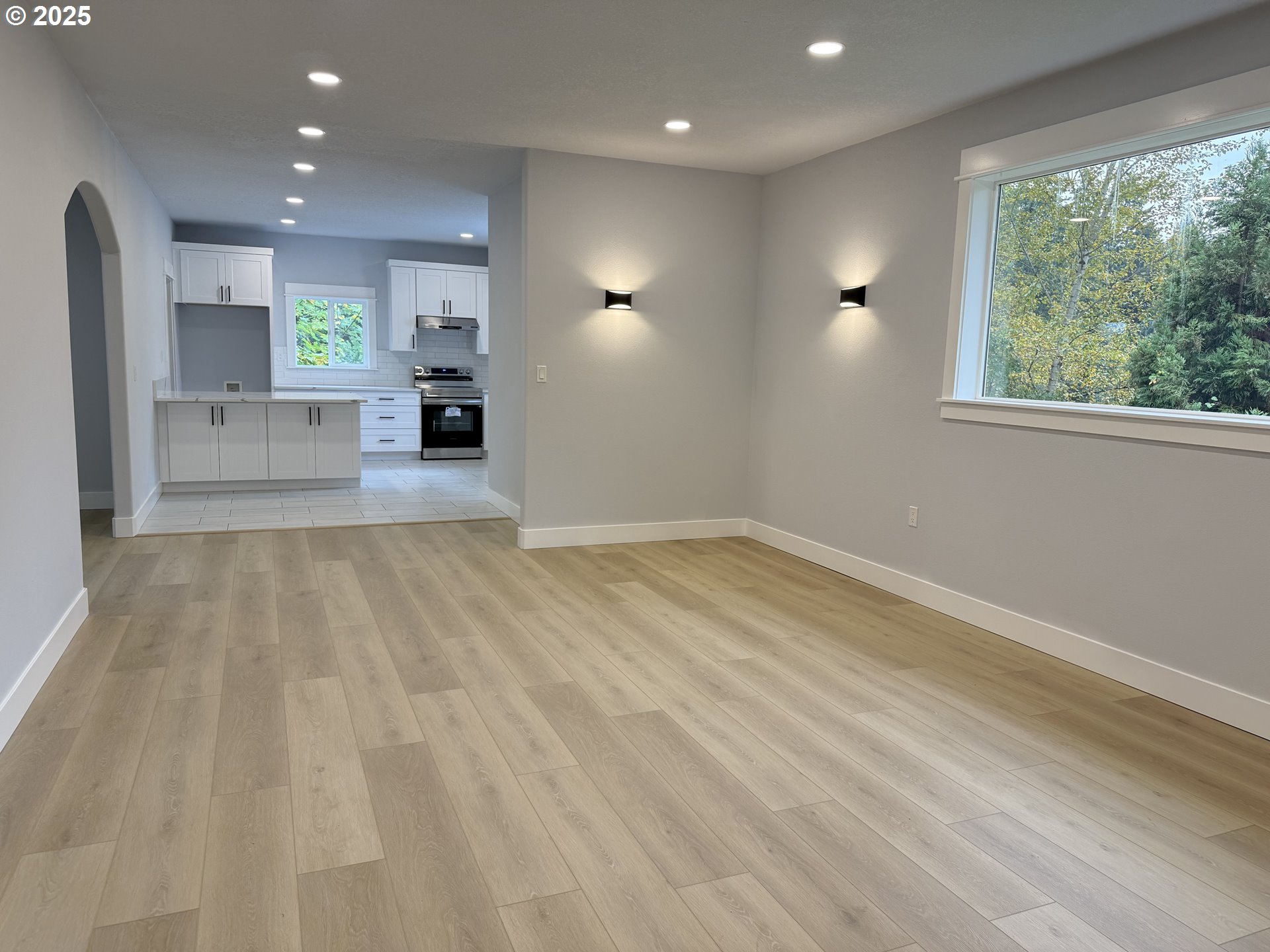 27741 Southeast Wallace Road Estacada, OR 97023 - Photo 4 of 45