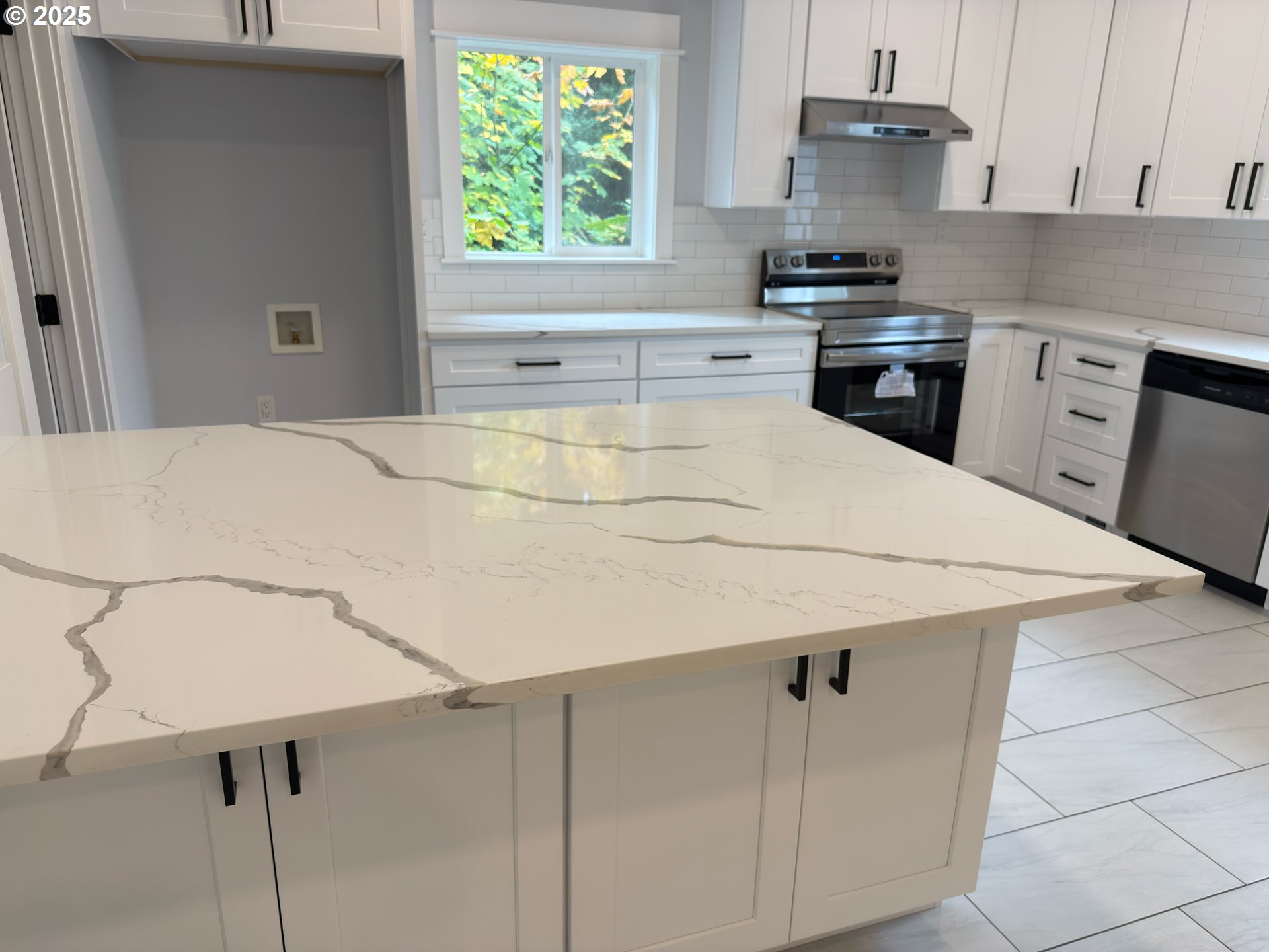 27741 Southeast Wallace Road Estacada, OR 97023 - Photo 9 of 45