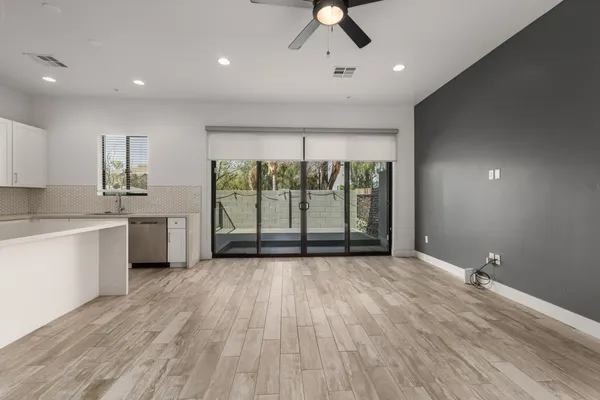 $3,000 | 4222 North 21st Street, Unit 8, Phoenix, AZ 85016